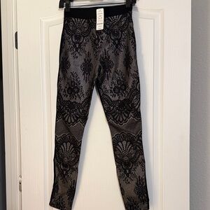 bebe Black and Gray Patterned Jeggings